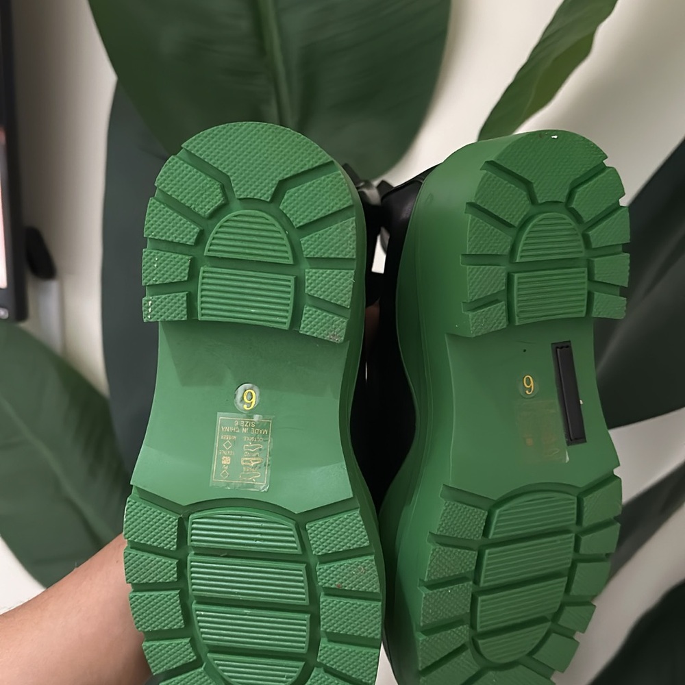 Fall/Winter - image 2